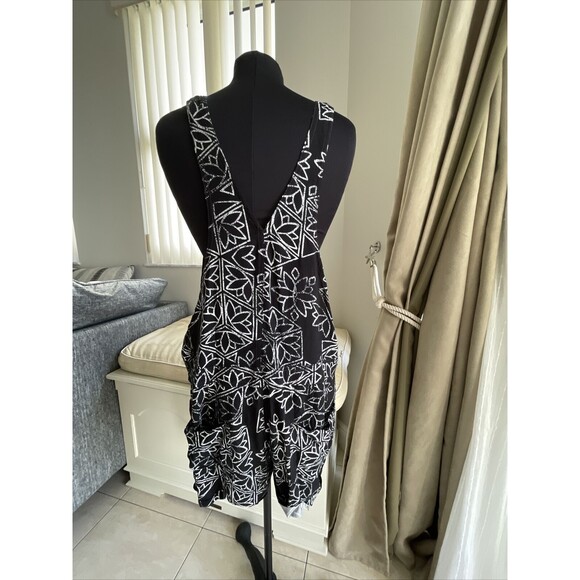 NWT MUDD Strappy Boho Romper Size XL  Black Shorts Jumpsuit Romper Pockets - Picture 3 of 7